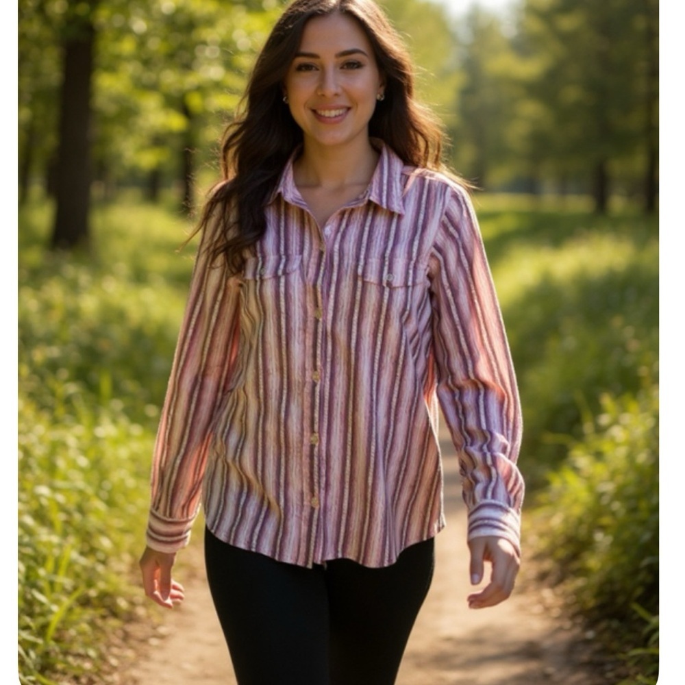 North Face Women's Large Button Roll Long Sleeve Stripe Camp Shirt Pink